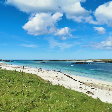 North Uist Lodges Tigharry Exterior photo