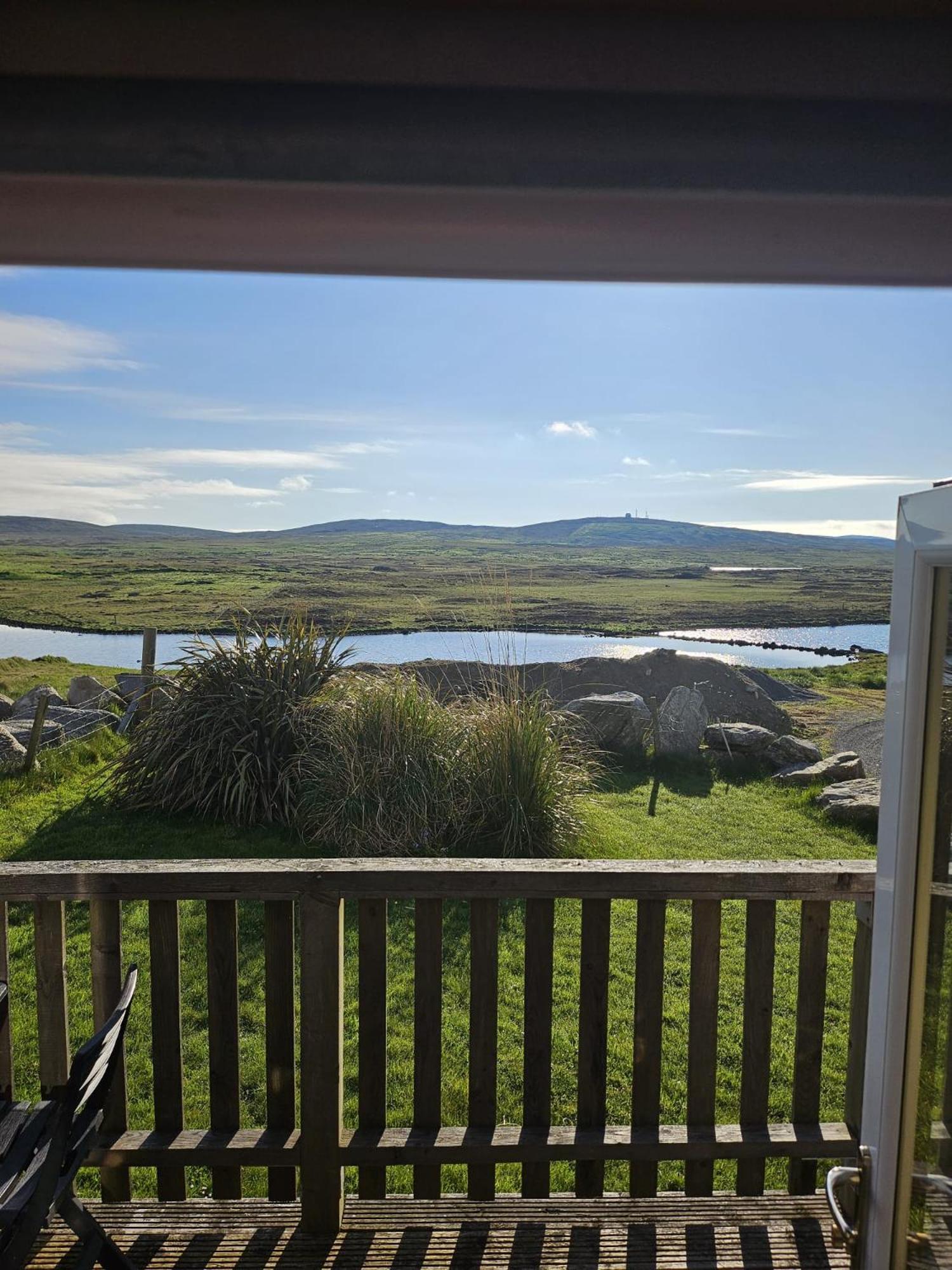 North Uist Lodges Tigharry Room photo